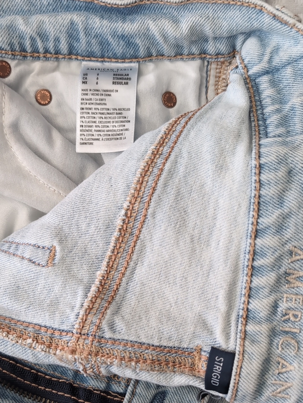 High Rise Strigid Jeans - Picture 5 of 5